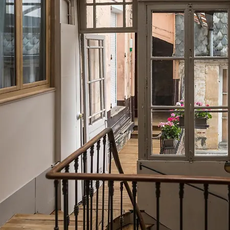 Mana - Cupidon Avec Superbe Vue Place Ducale Parking Inclus Apartment *