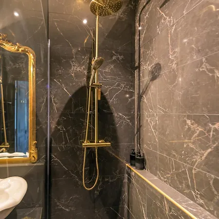 Lägenhet Mana - Cupidon Avec Superbe Vue Place Ducale Parking Inclus *