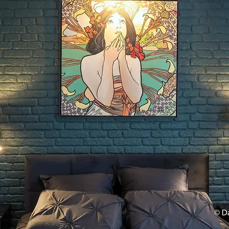 Mana Cupidon Avec Vue Place Ducale Et Parking Inclus *