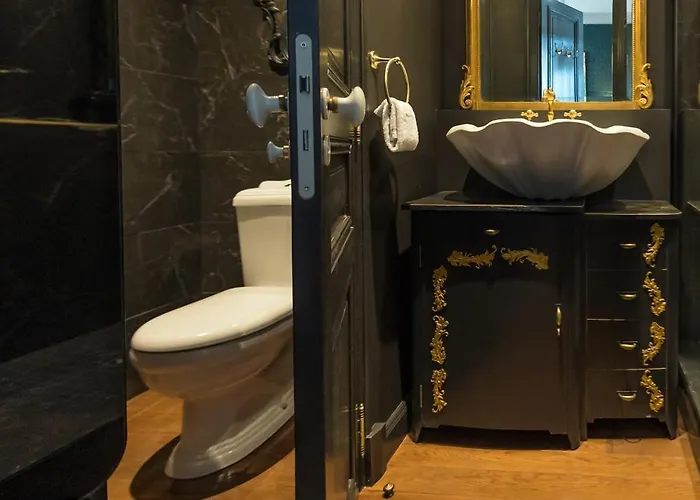 Mana - Cupidon Avec Superbe Vue Place Ducale Parking Inclus * Charleville-Mezieres