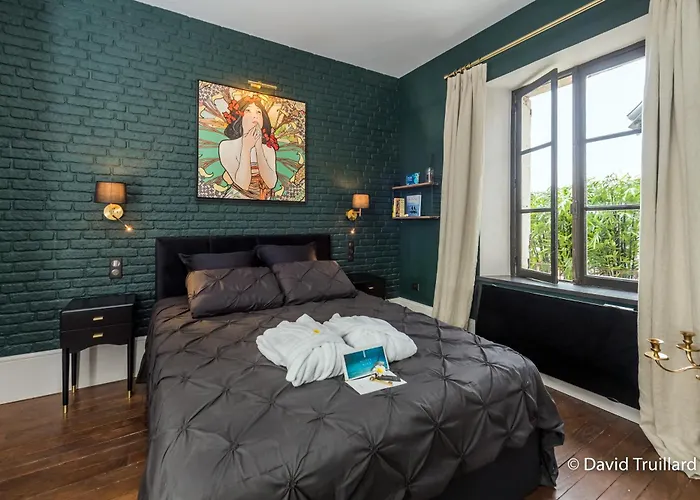 Mana - Cupidon Avec Superbe Vue Place Ducale Parking Inclus * Charleville-Mezieres