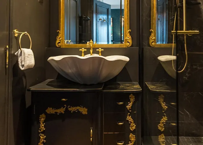 Mana - Cupidon Avec Superbe Vue Place Ducale Parking Inclus *